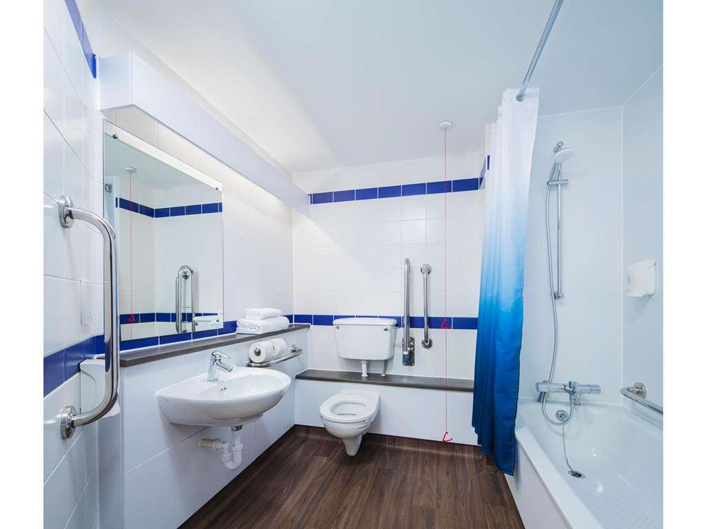 Travelodge Plymouth Habitación foto