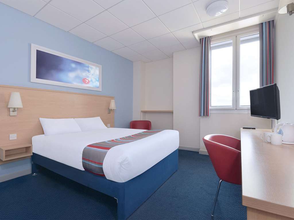 Travelodge Plymouth Habitación foto